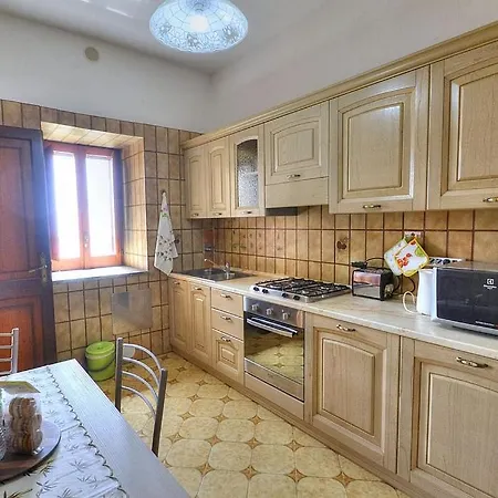 Sleeps 4 Pool Wifi * Scala