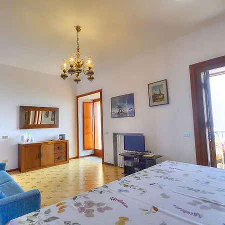 Sleeps 4 Pool Wifi *