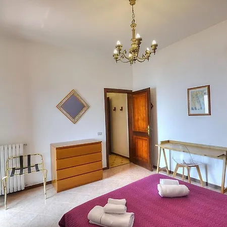Sleeps 4 Pool Wifi Appartement