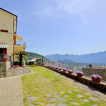 Sleeps 4 Pool Wifi * Scala